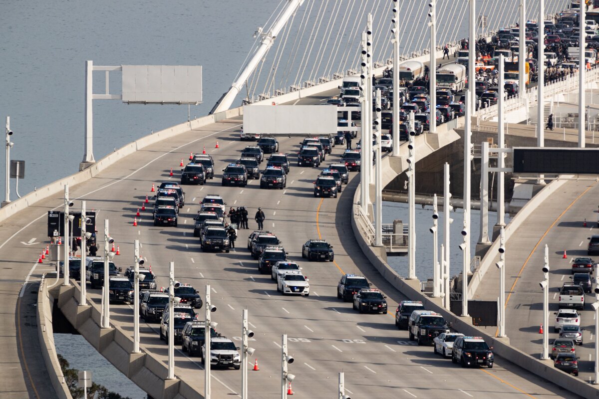 Pro Palestinian Protesters Stop Traffic On Bay Bridge Dozens Cited And