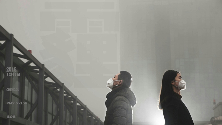 Wearing Face Masks to Escape Smog Is the Latest ‘Crime’ in China