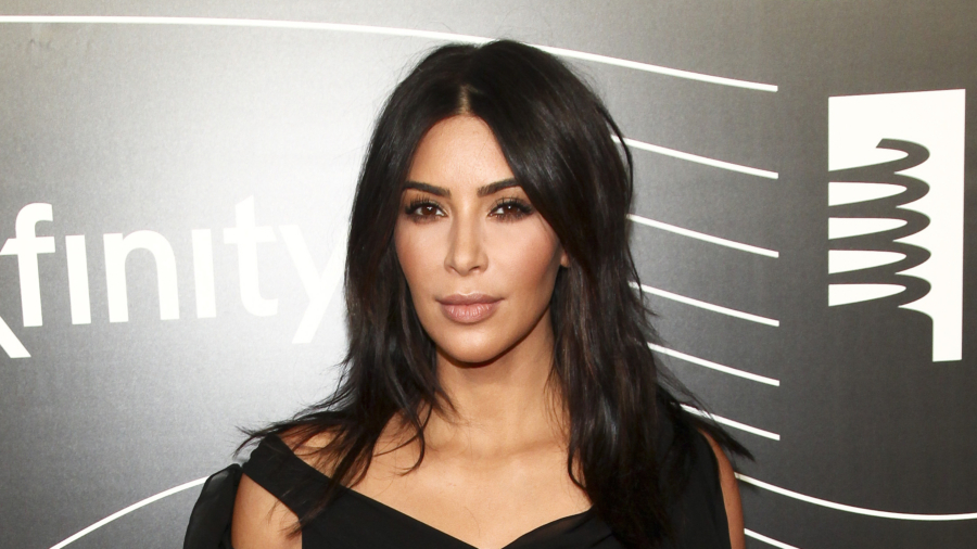 Kim Kardashian West recalls being held at gunpoint in Paris robbery