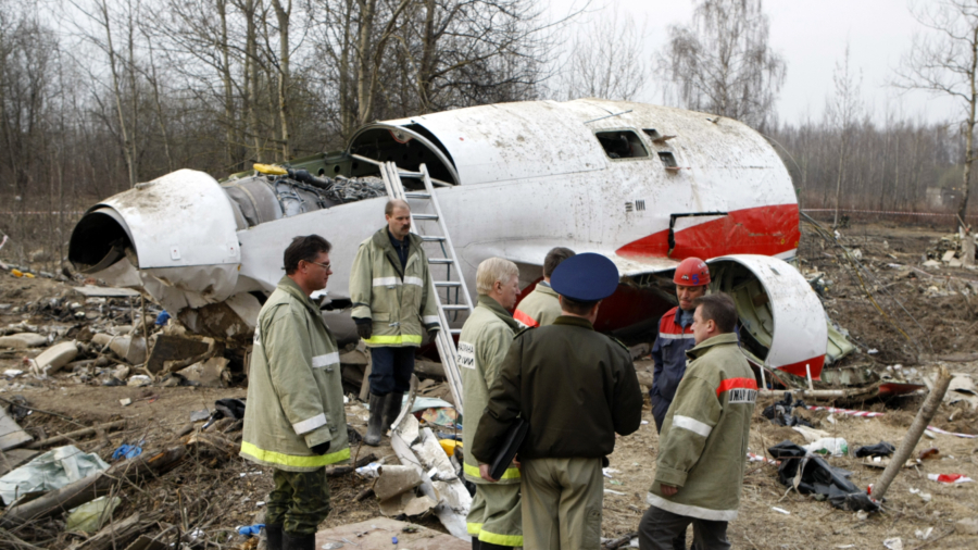Poland seeks foreign help to probe fatal 2010 crash