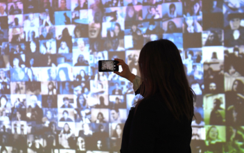 Saatchi art exhibition considers the selfie in a new light