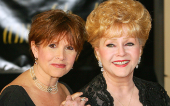 Carrie Fisher and Debbie Reynolds honored three months after their deaths