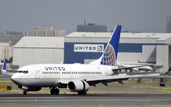 United Flight Returns to Newark Airport, Reports Say Engine Was on Fire