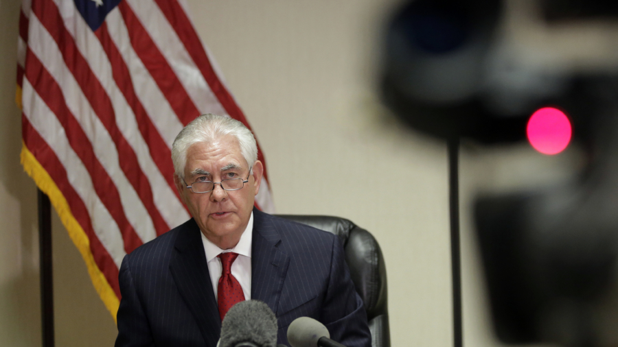 Tillerson says Russia ‘failed’ to stop Syria chemical weapons attack