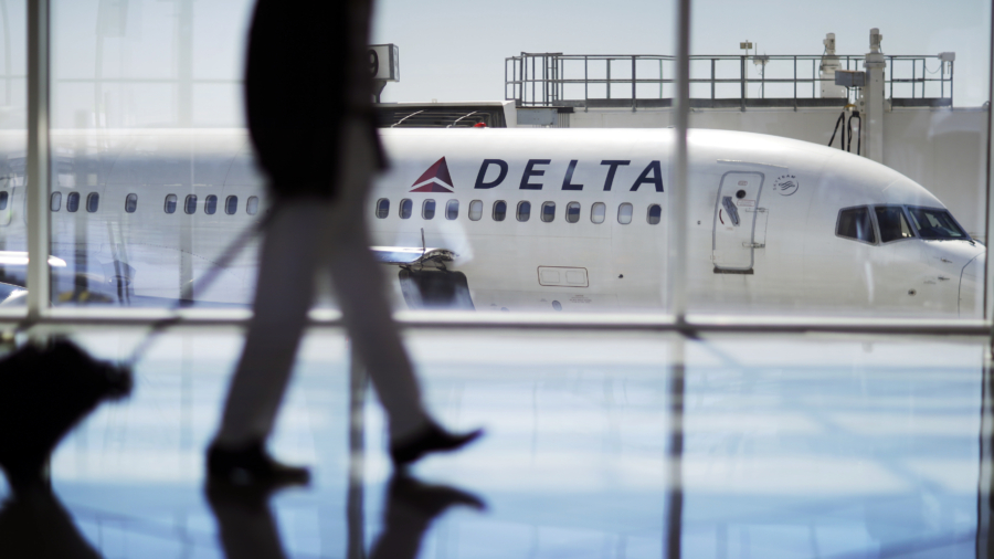 Delta continues Atlanta flight cancellations after huge storm impact