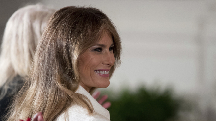 Melania Trump wins $2.9 million in Daily Mail lawsuit