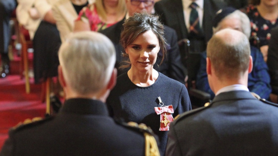 Former Spice Girl gets royal British recognition