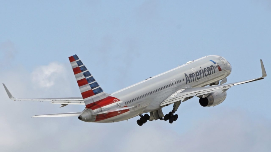 American Airlines works to defuse potential public outrage
