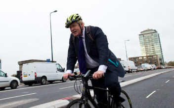 Cycling to work cuts heart disease and cancer risk in half
