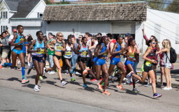 Kenyans sweep Boston Marathon