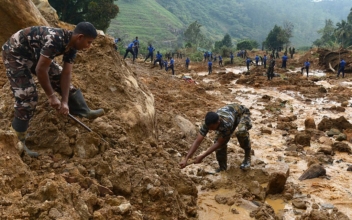 Police recover 28 bodies from Sri Lanka landslide