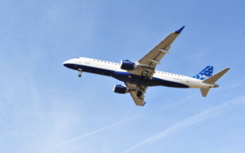 JetBlue flight makes emergency landing due to laptop battery fire