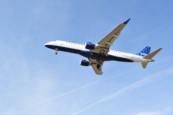 JetBlue flight makes emergency landing due to laptop battery fire