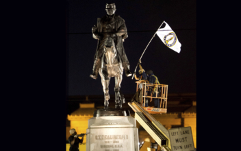 New Orleans dismantles third Civil War monument