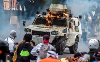 Violence erupts during Venezuela protests
