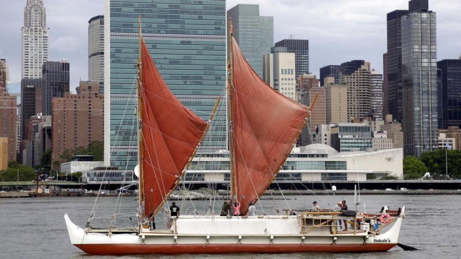 Hawaiian canoe using ancient navigation methods returns from round-the-world trip