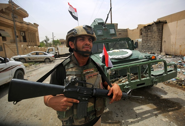 Iraqi forces push toward Mosul’s Old City, civilians flee