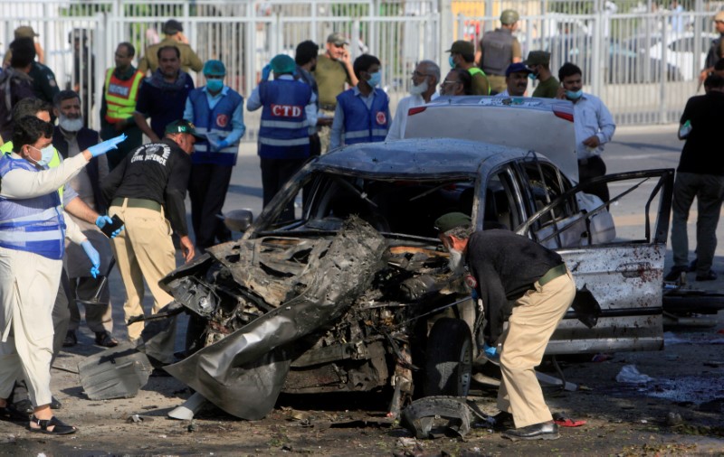 Suicide bomber in Pakistan’s Lahore kills 25, many of them police