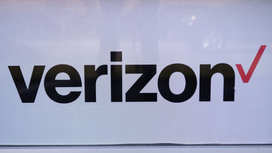 Verizon says security hole a mistake, but millions of customers’ data remains safe