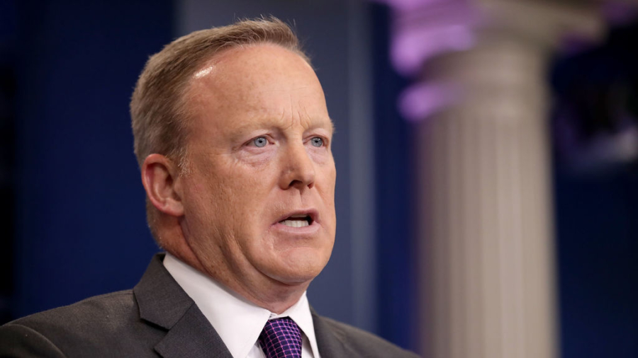 Spicer allegedly resigns from White House press secretary post