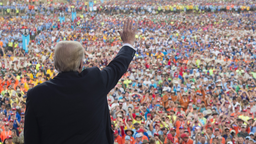 Trump praises crowd of 40,000 boy scouts at 2017 National Jamboree