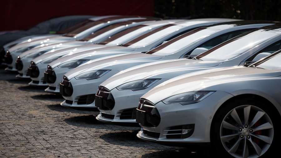 U.S. Will Look at Sudden Acceleration Complaints Involving 500,000 Tesla Vehicles