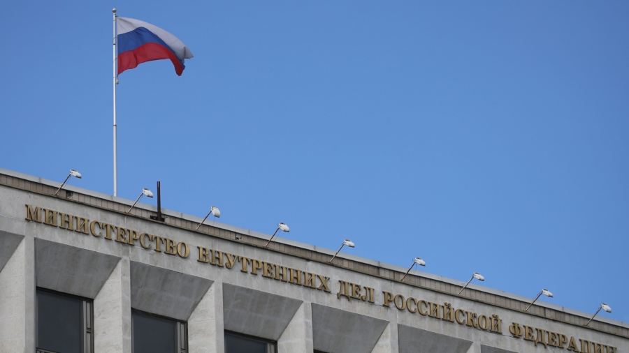 Moscow Pushes Out Election Opposition