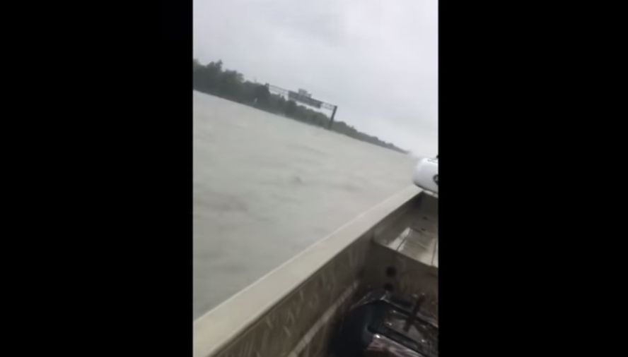 Harvey’s Rains Turn Texas Highway Into Ocean