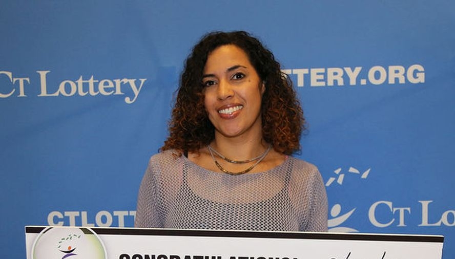 Connecticut Mother of 6 Comes Forward to Win $1 Million Powerball Ticket