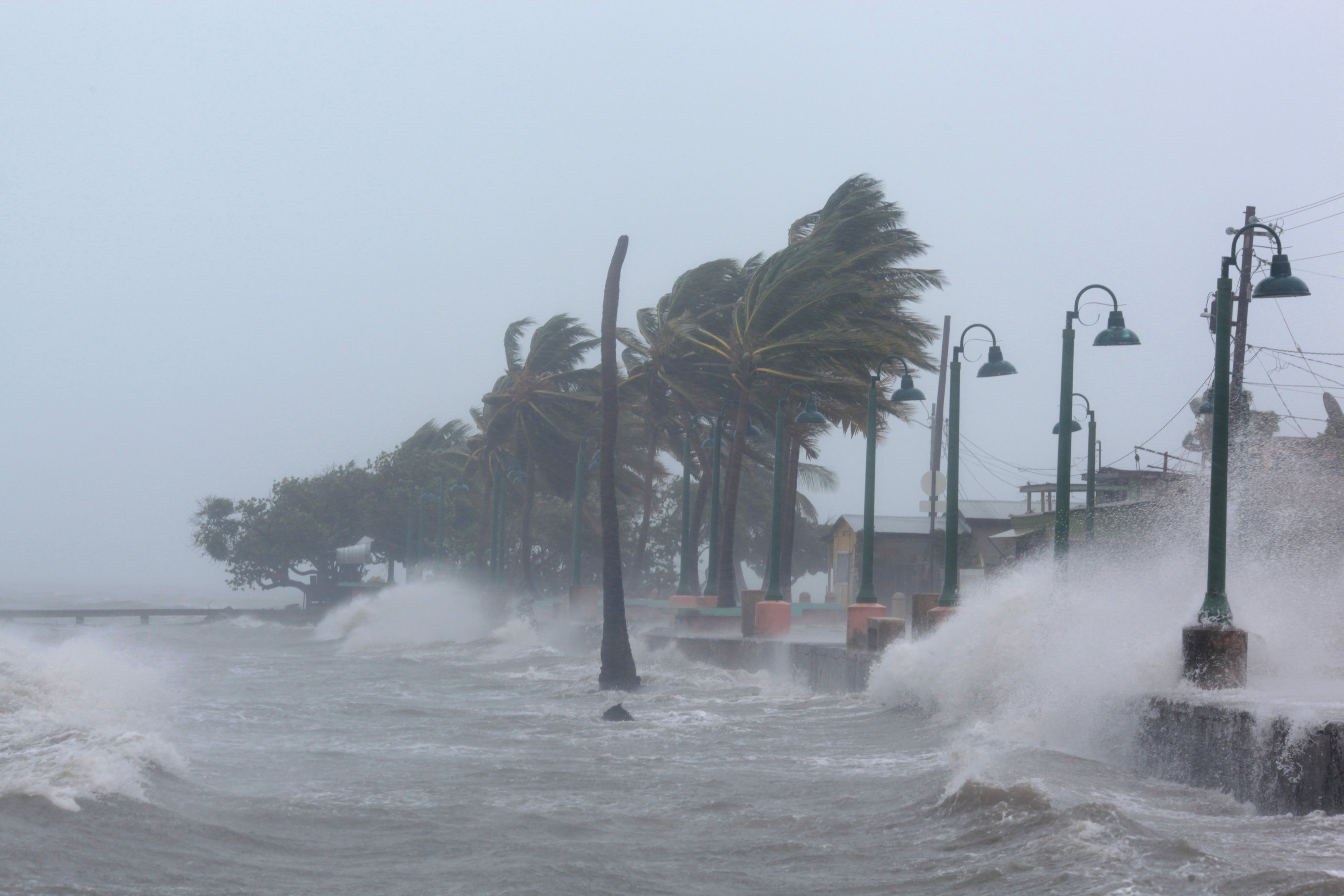 Waves crash against the seawall as Hurricane Irma slammed across islands in the northern Caribbean in Fajardo, Puerto Rico on Sept. 6, 2017. (REUTERS/Alvin Baez)