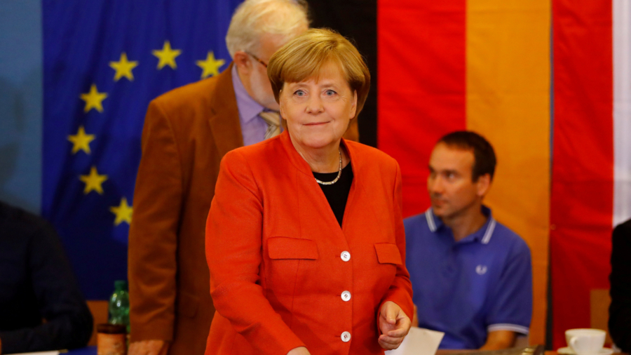 Merkel Presses Allies to Cut Funds for Turkey’s EU Bid