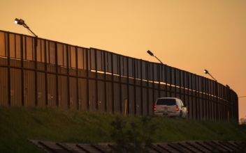 House Republicans on Border Tour Learn How Smugglers Recycle Immigrant Children