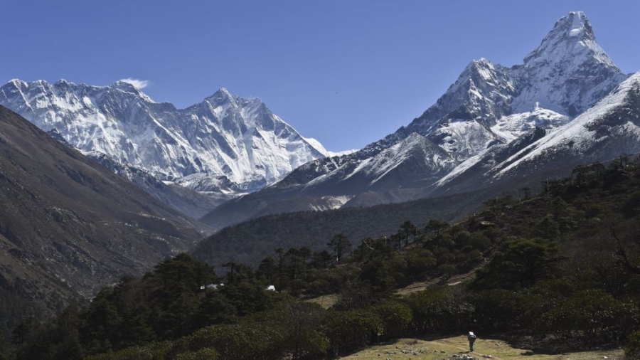 Five Bodies Spotted in Search for Missing Himalayas Climbers