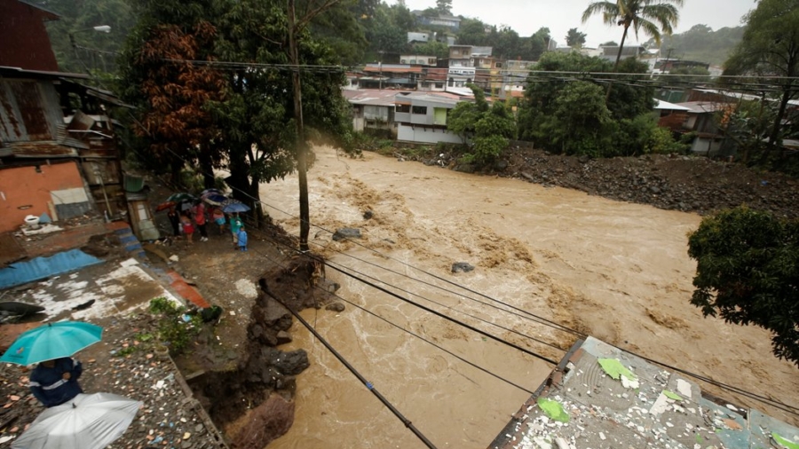 Severe Floods Hammer Costa Rica, 2 Dead