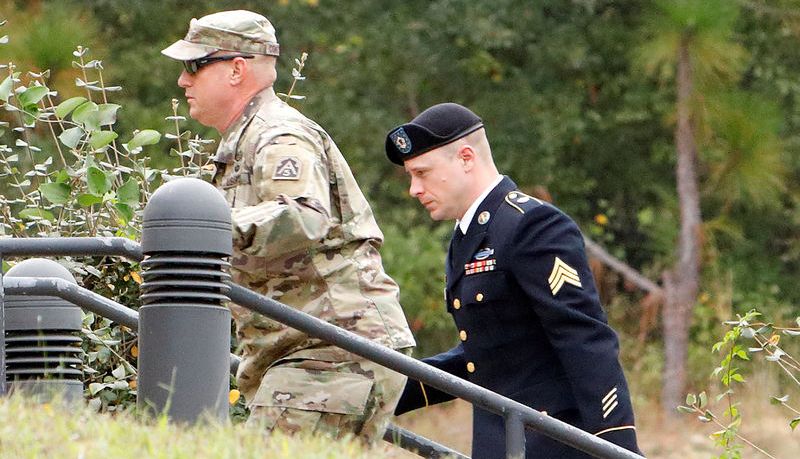 Sgt. Robert B. Bergdahl (R) arrives at the court house for a hearing in the case of United States vs. Bergdahl in Fort Bragg, North Carolina, Oct. 16, 2017. (REUTERS/Jonathan Drake)