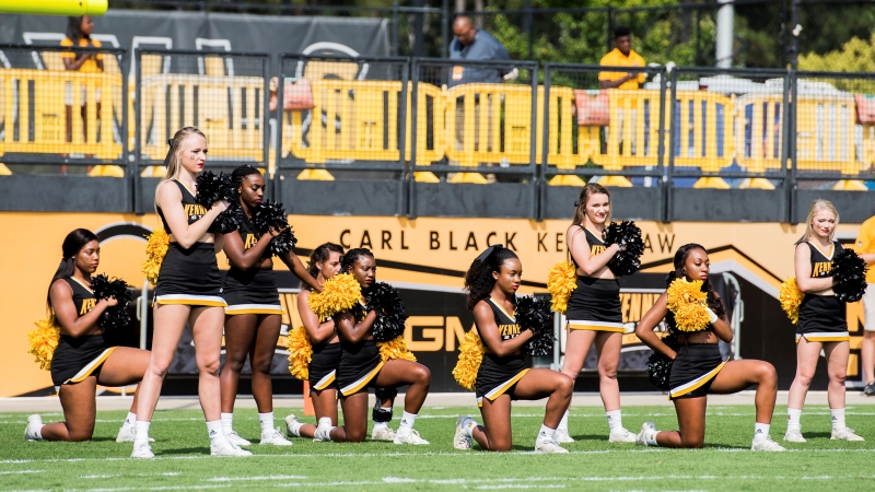 5 College Cheerleaders Moved Off Field After Anthem Protest