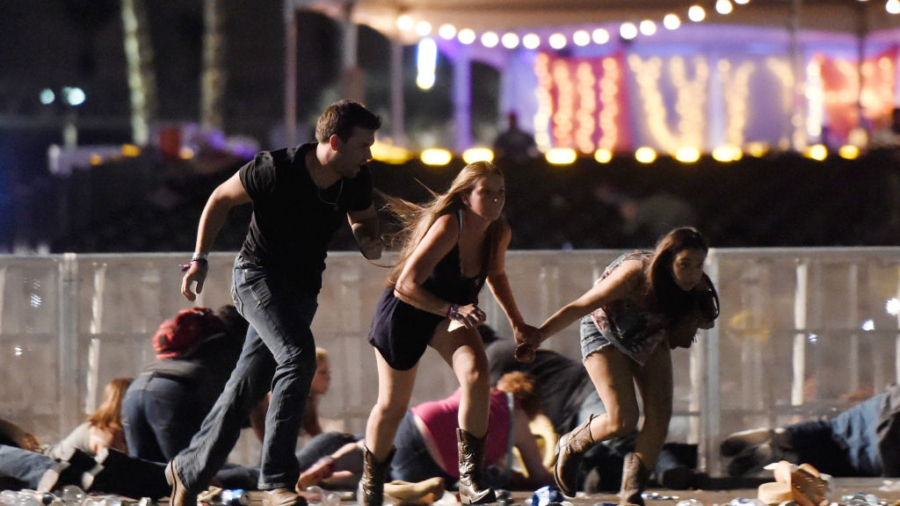 Las Vegas Massacre Death Toll Climbs to 50 With More Than 400 Injured
