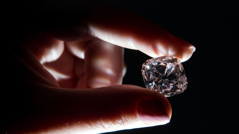 Pink Diamond That Was a French Crown Jewel to Be Auctioned