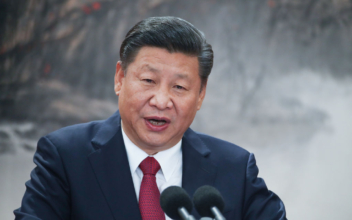 Xi First to Adopt ‘Helmsman’ Title Since Mao