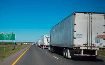 Trucking Orders Slow but Prices to Stay High