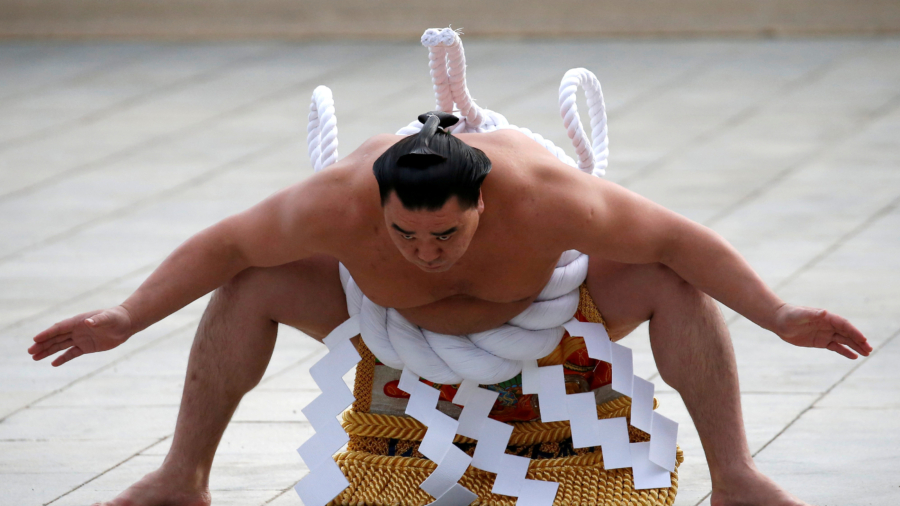 Sumo Grand Champion Harumafuji to Retire Over Assault Incident