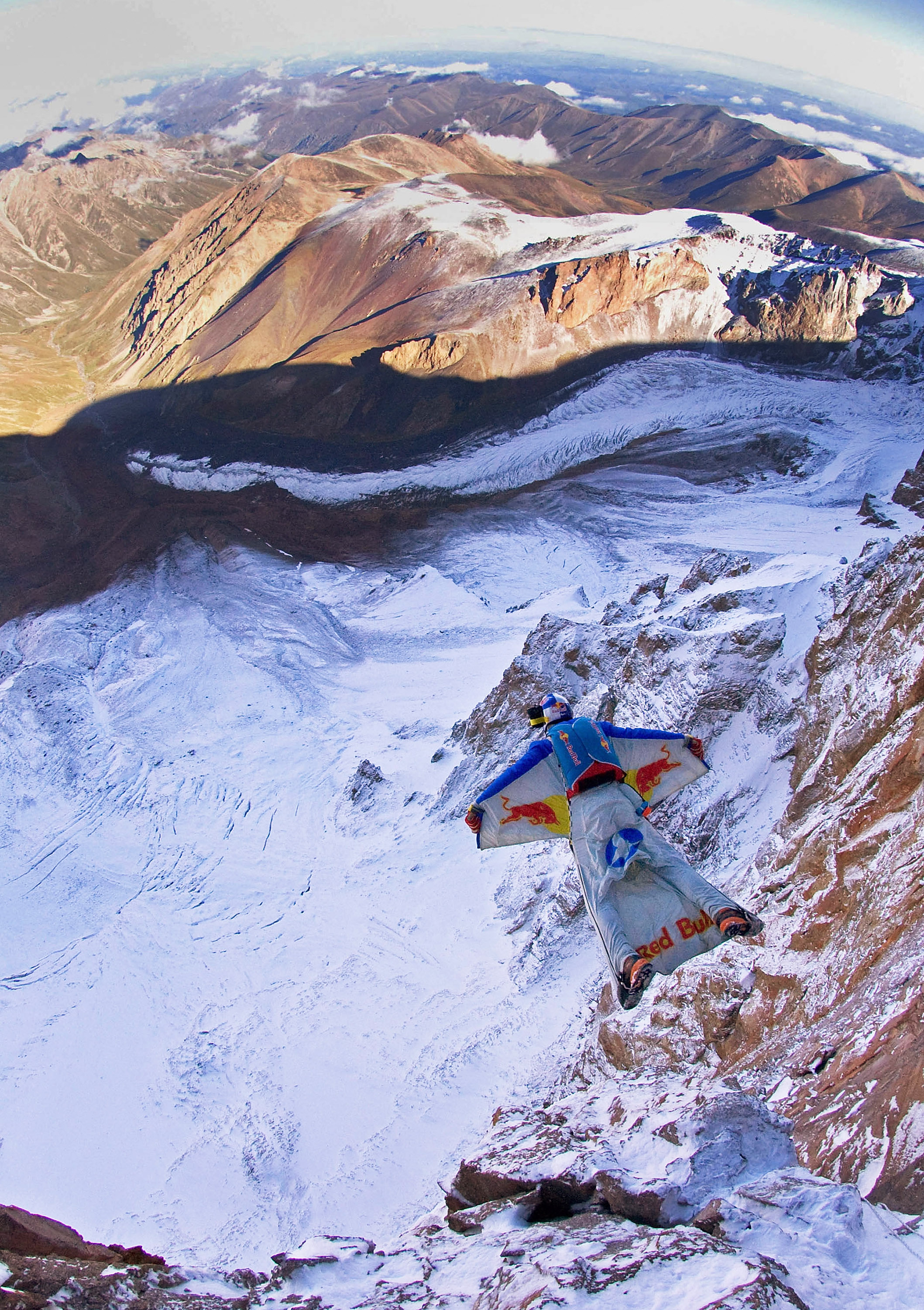 Wingsuit-Wearing Russian BASE Jumper Dies in Himalayan Leap | NTD