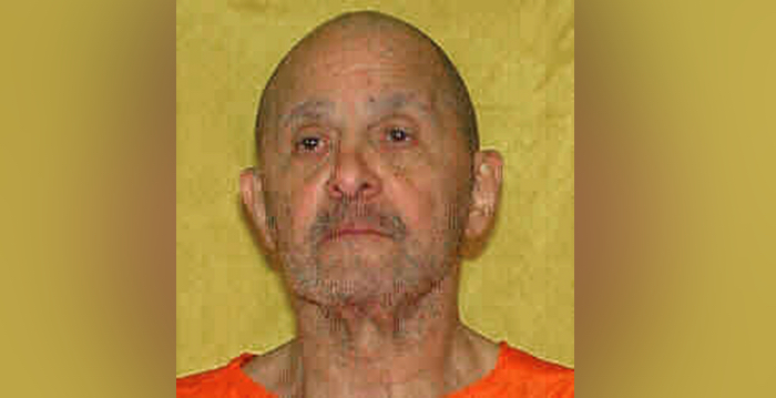 Inmate Getting Pillow to Help Him Breathe During Execution