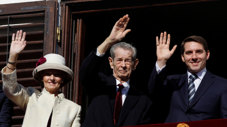Romania’s Former King Michael Dies in Switzerland at Age of 96