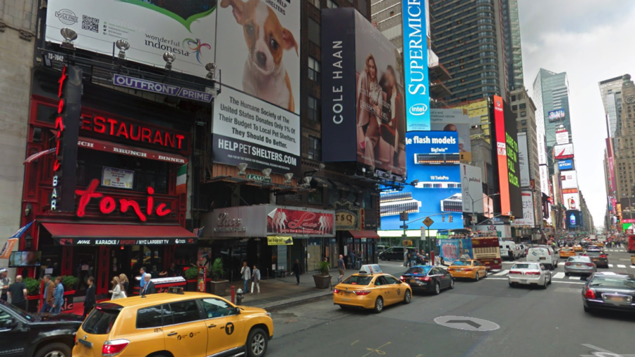 Man Shot to Death Outside Times Square Bar
