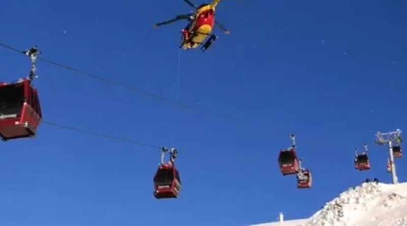 Rescue Teams Called in – 200 People Stuck on Ski Lift in French Alps