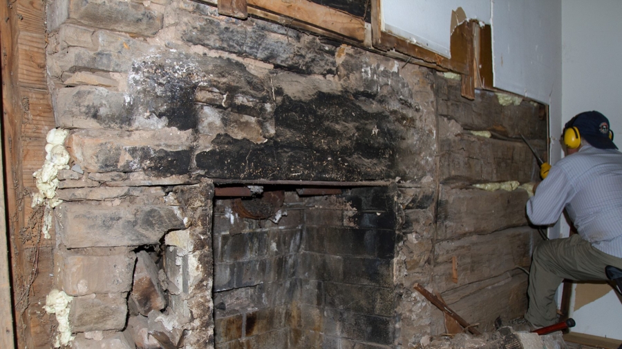 1860s Log Cabin Found in Walls of Texas Home