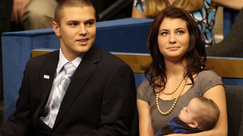 Sarah Palin’s Daughter Willow Reveals She’s Pregnant With Twins