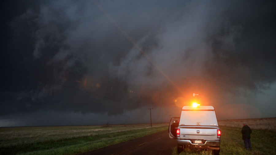 Discovery Channel ‘Storm Chaser’ Star Joel Taylor Dies