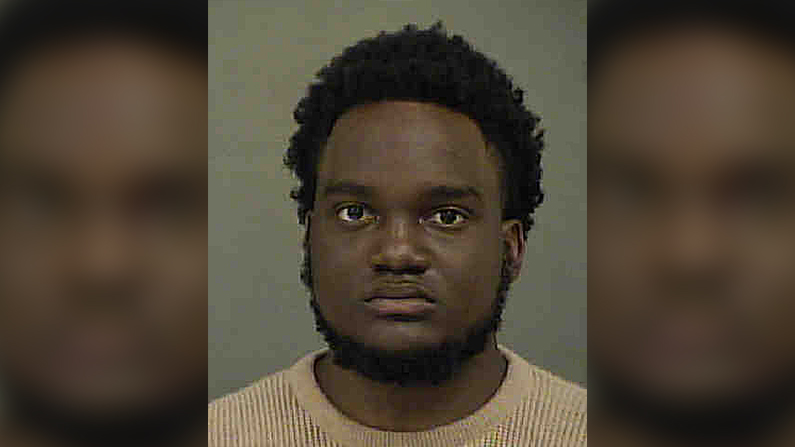 Man Arrested for Stealing Car with Toddler in Back Seat | NTD